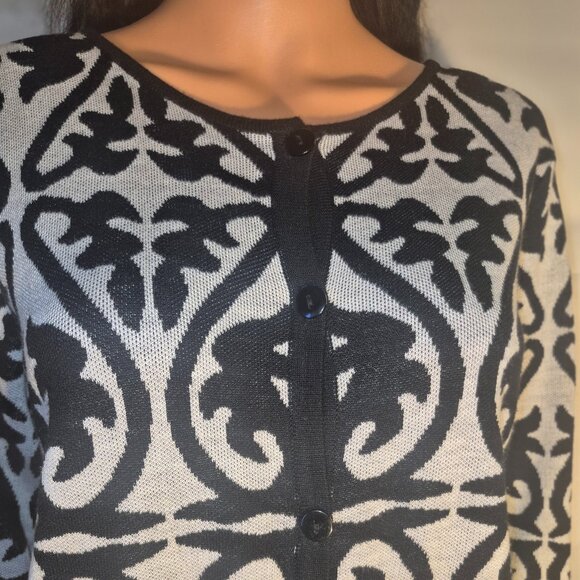 BFA Classics Acrylic sweater in size Large - Picture 11 of 12